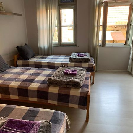 Downtown Belgrade Mixed Beds Vandrehjem Eksteriør billede